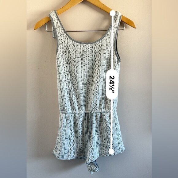 Carapace Sleeveless Romper – Size Small - Picture 4 of 6